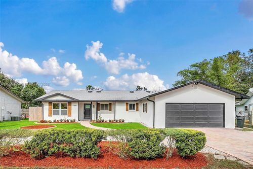 8622 Baylor Cir, Orlando, FL, 32817-2507 | Card Image