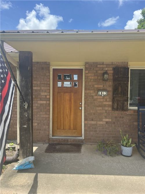 1813 Se Clark St, Bentonville, AR, 72712-6828 | Card Image
