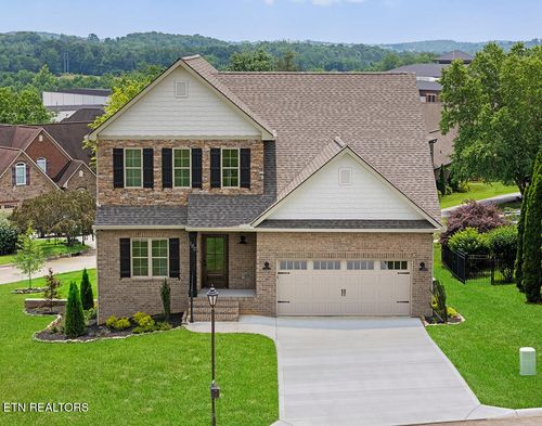 180 Hatteras Cir, Lenoir City, TN, 37772-6983 | Card Image