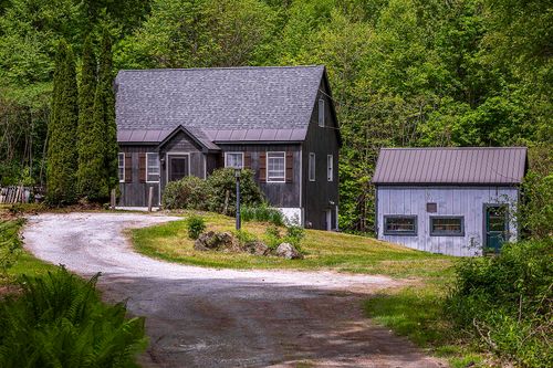 72 Mckee Rd, Sunderland, VT, 05250-9620 | Card Image
