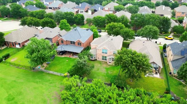 Aerial perspective of suburban area | Image 35