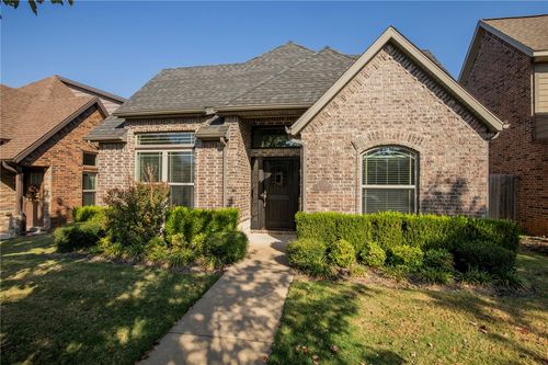 3214 Sw Stonepoint Ave, Bentonville, AR, 72713-5622 | Card Image