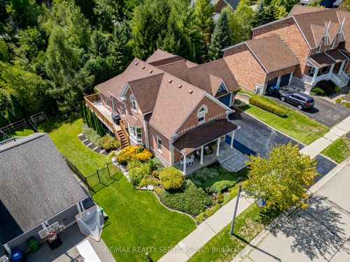 74 N Riverdale Dr, Inglewood, ON, L7C1L1 | Card Image