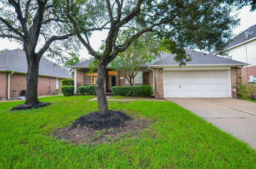1350 Summer Terrace Dr, Sugar Land, TX, 77479-6905 | Card Image