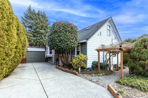 1196 Habgood St, White Rock, BC, V4B4W9 | Card Image