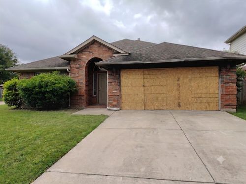 8601 Lariat Circle, Fort Worth, TX, 76244 | Card Image