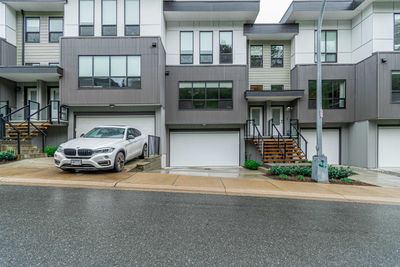 10 - 36130 Waterleaf Pl, Townhouse with 3 bedrooms, 2 bathrooms and 4 parking in Abbotsford BC | Image 1