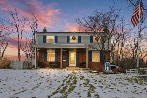 650 Galway Dr, Bethel Park, PA, 15102-1360 | Card Image