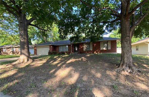 1507 N 82nd Ter, Kansas City, KS, 66112-1706 | Card Image