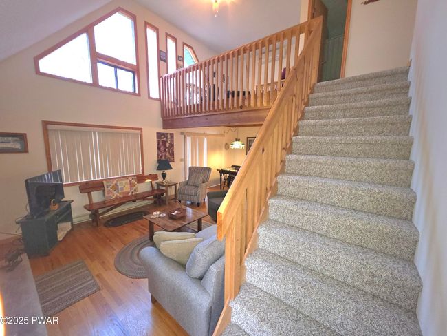 Loft & Family Room | Image 9