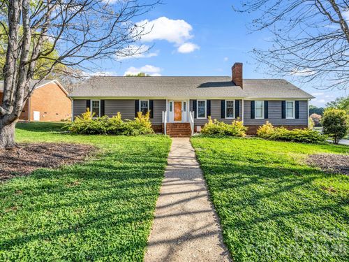 102 Knoll Ct, Belmont, NC, 28012-9508 | Card Image