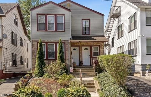 1-202 Oxford St, Orange, NJ, 07050-3213 | Card Image