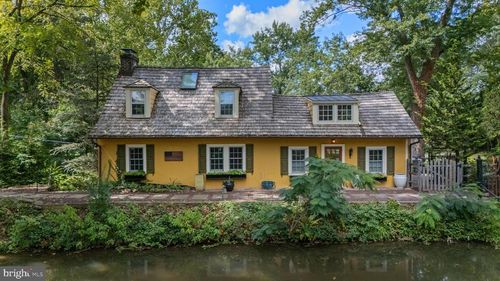 2472 River Rd, NEW HOPE, PA, 18938-9519 | Card Image