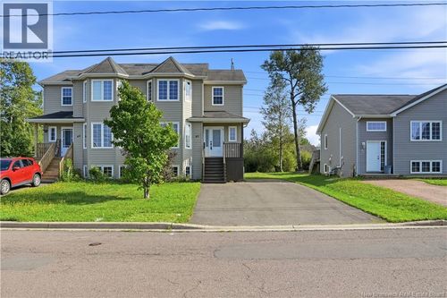 46 Holland Dr, Moncton, NB, E1G0X1 | Card Image