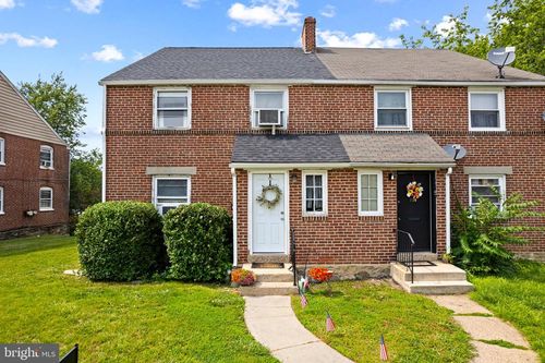 734 E 24th St, CHESTER, PA, 19013-5212 | Card Image
