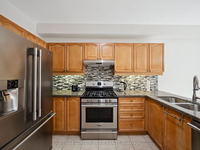 62 Macedonia Crt, House other with 4 bedrooms, 4 bathrooms and 2 parking in Newmarket ON | Image 9