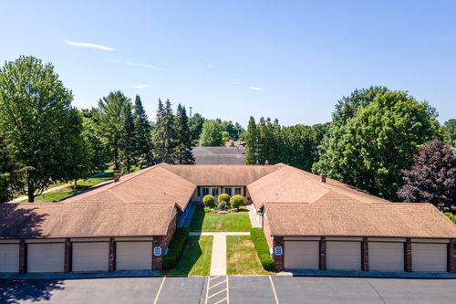 7373 Pinegrove Dr, Jenison, MI, 49428-7786 | Card Image