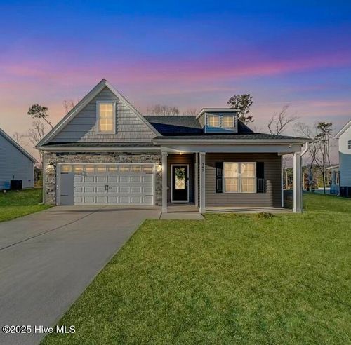 345 Manning Dr, Sanford, NC, 27332-5410 | Card Image