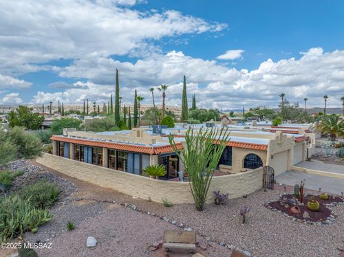 1101 W Circulo Del Norte, Green Valley, AZ, 85614-2853 | Card Image