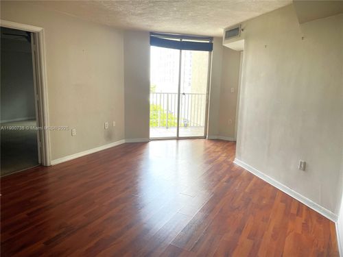 apt-501-102 Sw 6th Ave, Miami, FL, 33130-1494 | Card Image