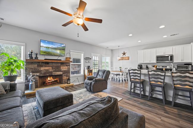 360 May Ln, House other with 4 bedrooms, 4 bathrooms and 2 parking in Carnesville GA | Image 10