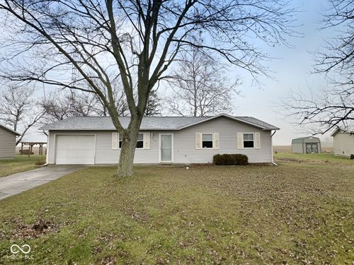 329 New York St, Farmland, IN, 47340-9793 | Card Image