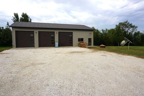 32191 Timber Ridge Dr, Steamboat Rock, IA, 50672-8095 | Card Image