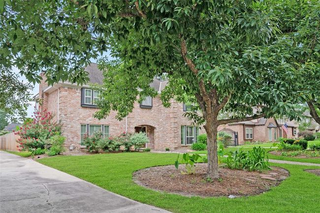 16611 Brenton Oaks Dr, House other with 4 bedrooms, 3 bathrooms and 2 parking in Spring TX | Image 4