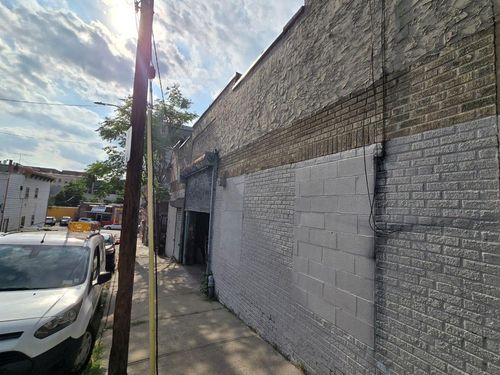 11 Celli Pl, Yonkers, NY, 10701-4805 | Card Image