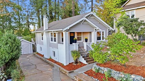 135 Mainhart Dr, Grass Valley, CA, 95945-7205 | Card Image