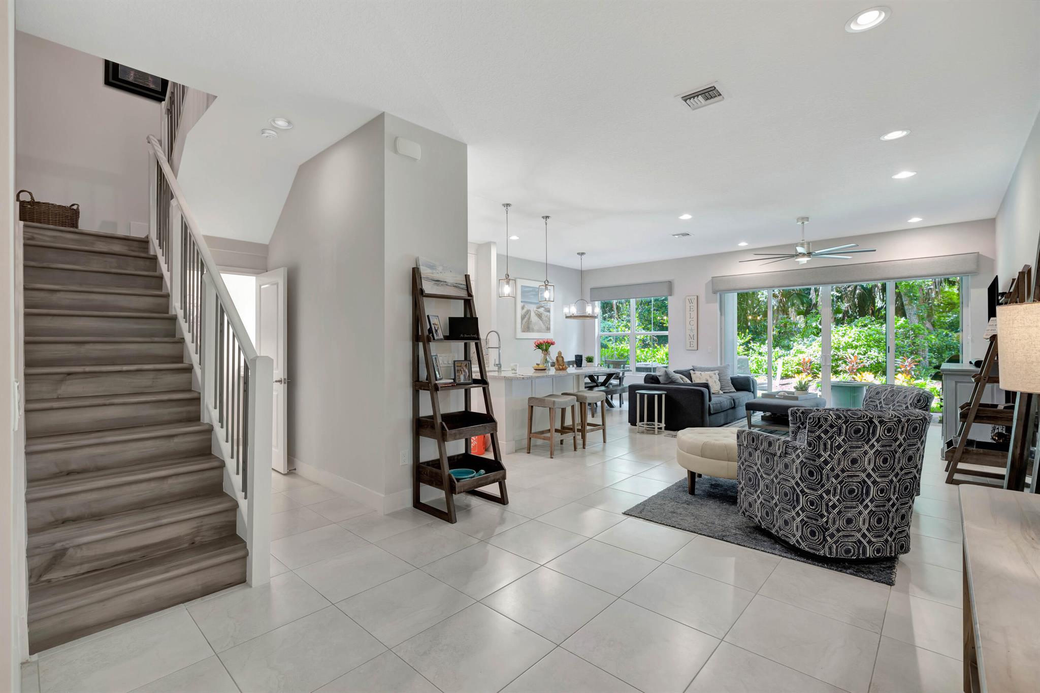 Pointe Midtown Dr, Palm Beach Gardens, FL 33418