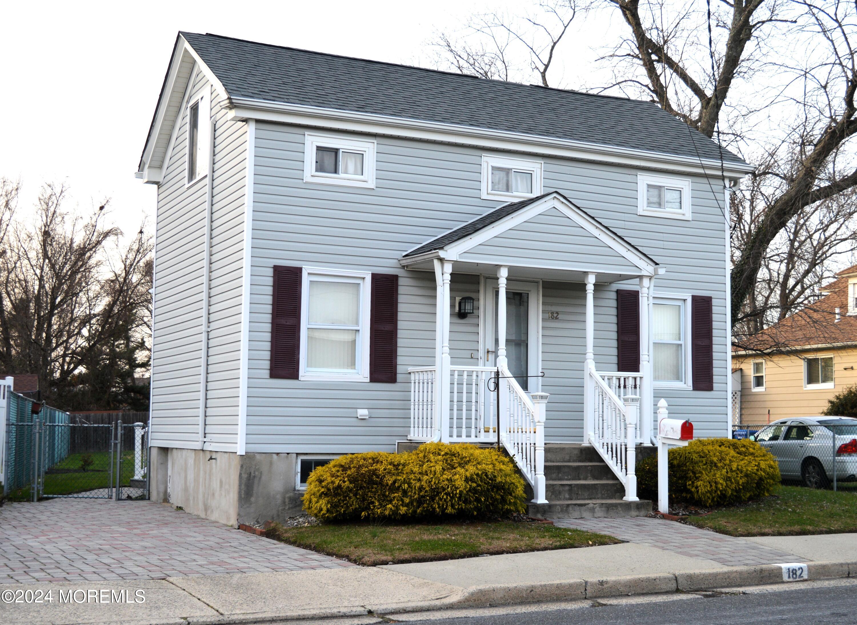 East Rd, Belford, NJ 07718