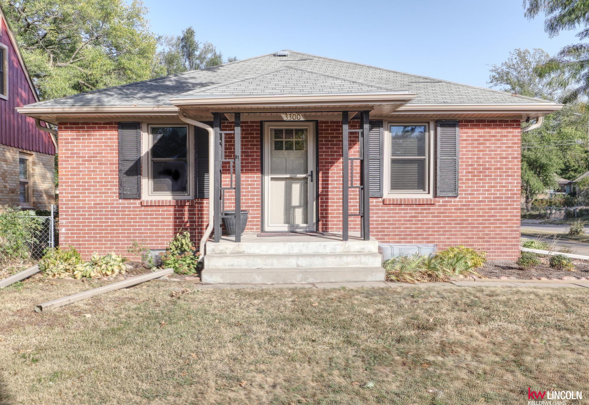 Touzalin Ave, Lincoln, NE 68507