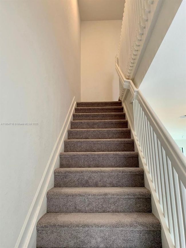 0 - 21025 Ne 8 Th Ave, Townhouse with 3 bedrooms, 3 bathrooms and null parking in Miami FL | Image 6