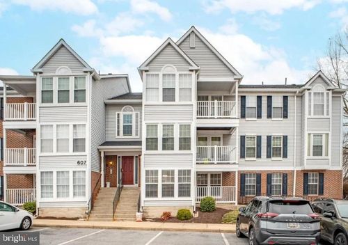 iv101-621 Himes Ave, FREDERICK, MD, 21703-6210 | Card Image