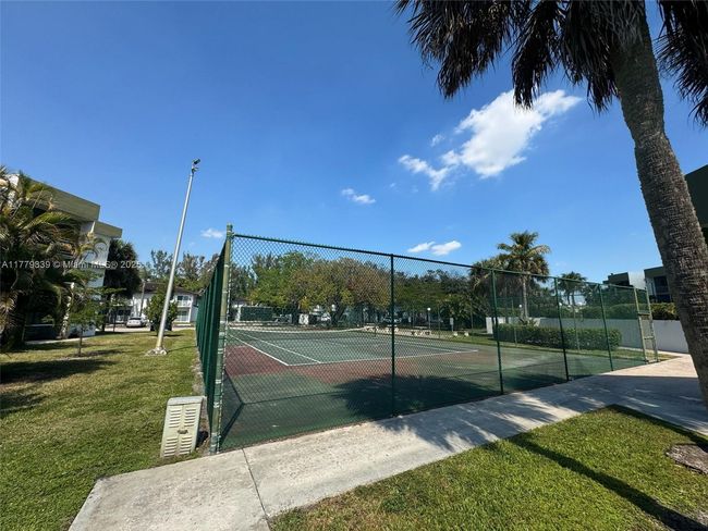 APT-315 - 4215 University Dr, Condo with 2 bedrooms, 2 bathrooms and null parking in Sunrise FL | Image 53