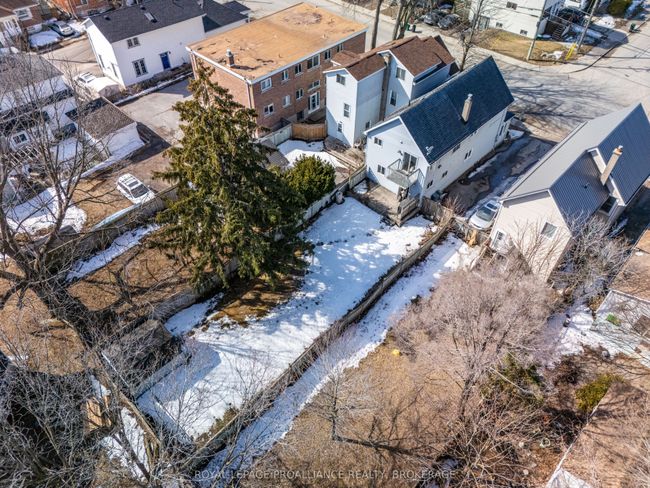 445 Alfred St, House other with 4 bedrooms, 2 bathrooms and 3 parking in Kingston ON | Image 36