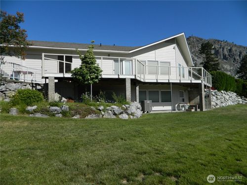 648 Highway 7, Tonasket, WA, 98855-9256 | Card Image