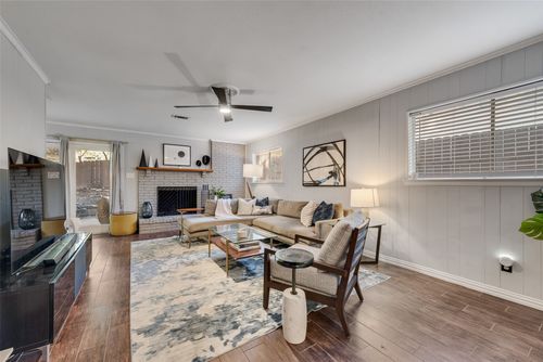 1529 Windchime Dr, Dallas, TX, 75224-4814 | Card Image