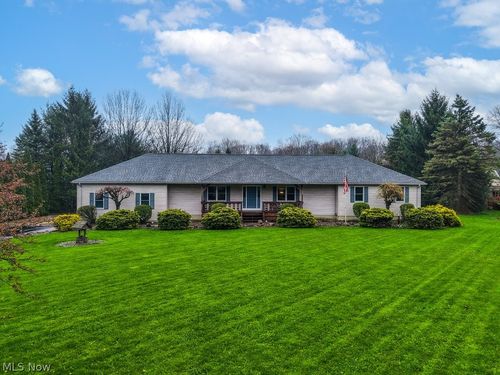 3305 Woodling Way, Medina, OH, 44256-9254 | Card Image