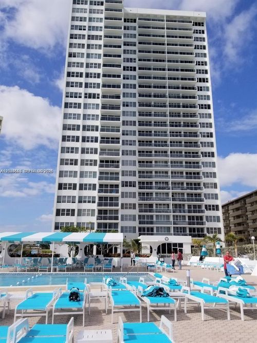 1705-3140 S Ocean Dr, Hallandale Beach, FL, 33009-7239 | Card Image