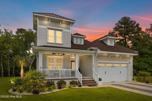 123 Hardwick Ln, Newport, NC, 28570-4562 | Card Image