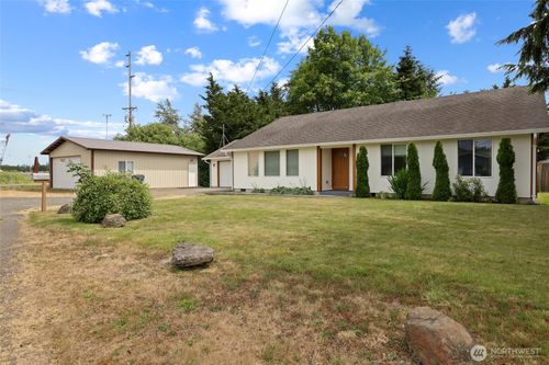 421 E Marion St, Aberdeen, WA, 98520-7825 | Card Image