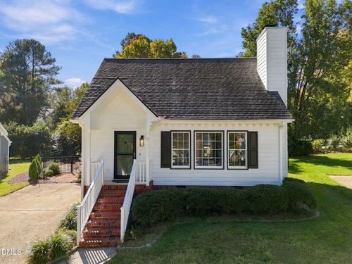 7105 Kinross Dr, Raleigh, NC, 27613-4008 | Card Image