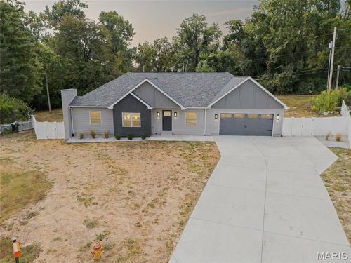 4110 Lois Ln, Saint Louis, MO, 63125-4308 | Card Image