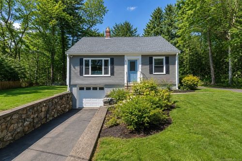 324 Taunton St, Wrentham, MA, 02093-1383 | Card Image