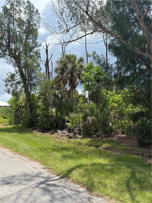 3501 Tangerine Dr, Saint James City, FL, 33956-2537 | Card Image
