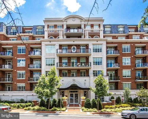 322-6900 Fleetwood Rd, MCLEAN, VA, 22101 | Card Image