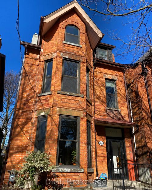 5-162 Cowan Ave, Toronto, ON, M6K2N6 | Card Image