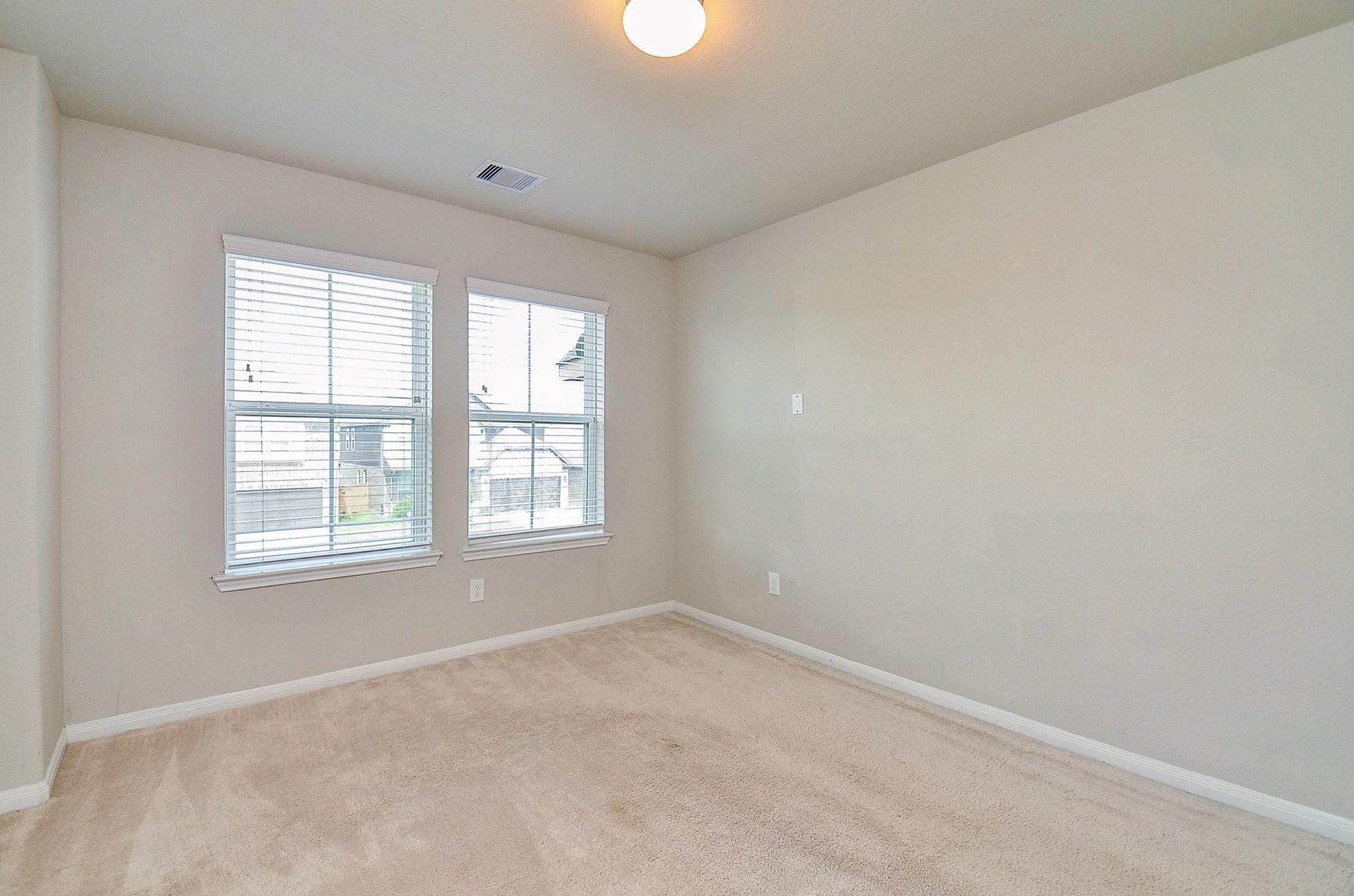 Residential Lease in Brookshire 2